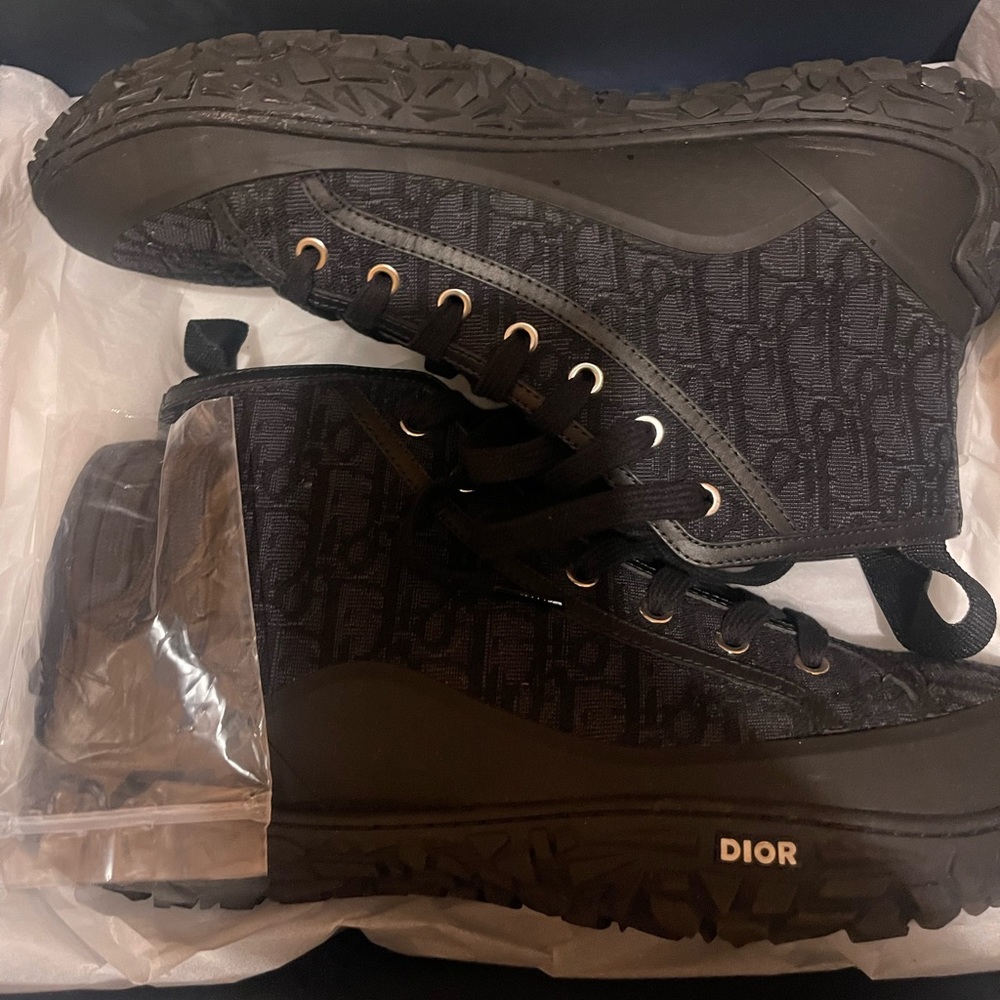 Worn one time.